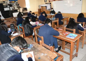 Desde el lunes, estudiantes de Cochabamba retornarán al horario normal de clases. FOTO: RRSS
