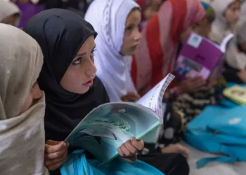 Los talibanes restringen el acceso a la educación de las mujeres/Unicef