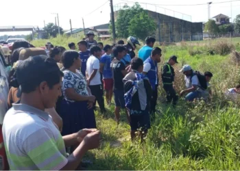 El cuerpo de la niña estaba en un canal de drenaje/Fisc. General