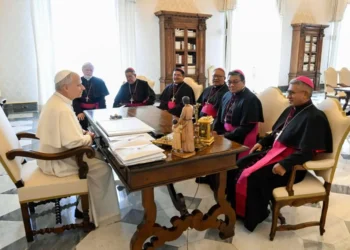 La audiencia privada entre los obispos y el Papa. Foto: CEB.