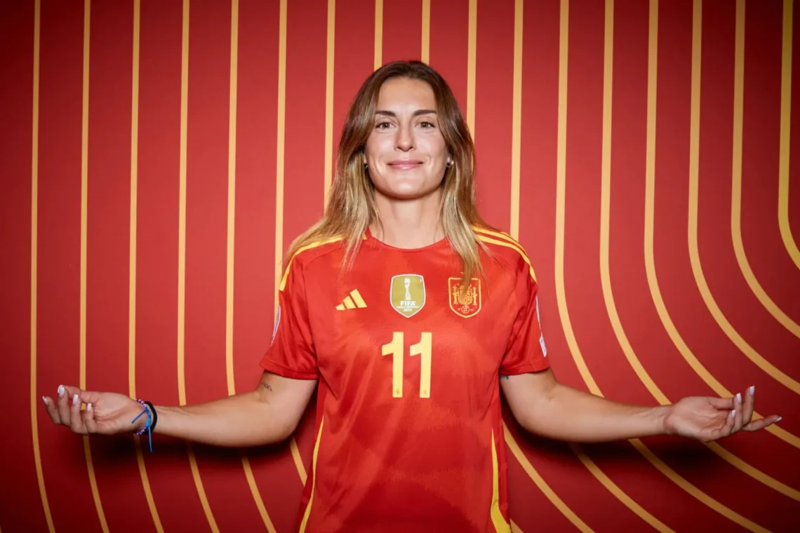 Alexia Putellas con la casaca de la selección española (RFEF)