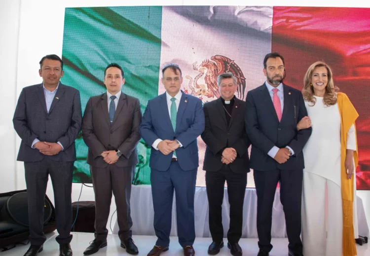 Recepción en honor al aniversario de México