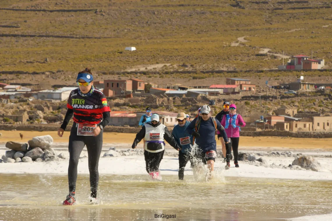 Atletas durante una competencia anterior del skyrunning.