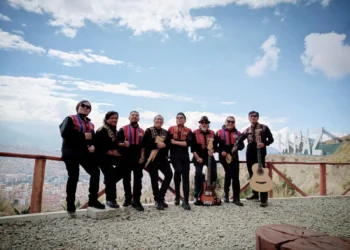 Los integrantes de Wara.