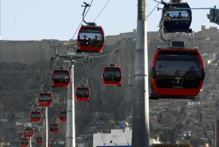 La atención en todas las líneas del teleférico estará suspendida el domingo por las elecciones. FOTO: ARCHVIO