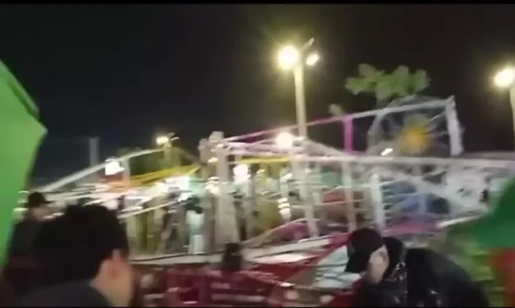 Una rueda de la fortuna se desplomó en la feria de la Alasita, en el Cambódromo de Santa Cruz. FOTO: Captura Vibras TV