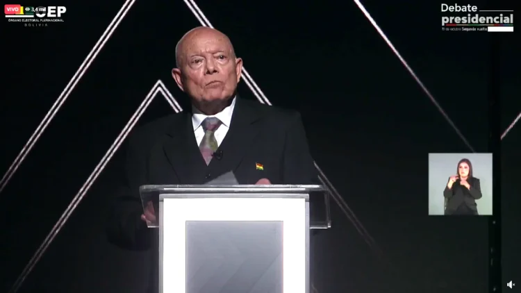 El presidente del TSE, Óscar Hassenteufel.