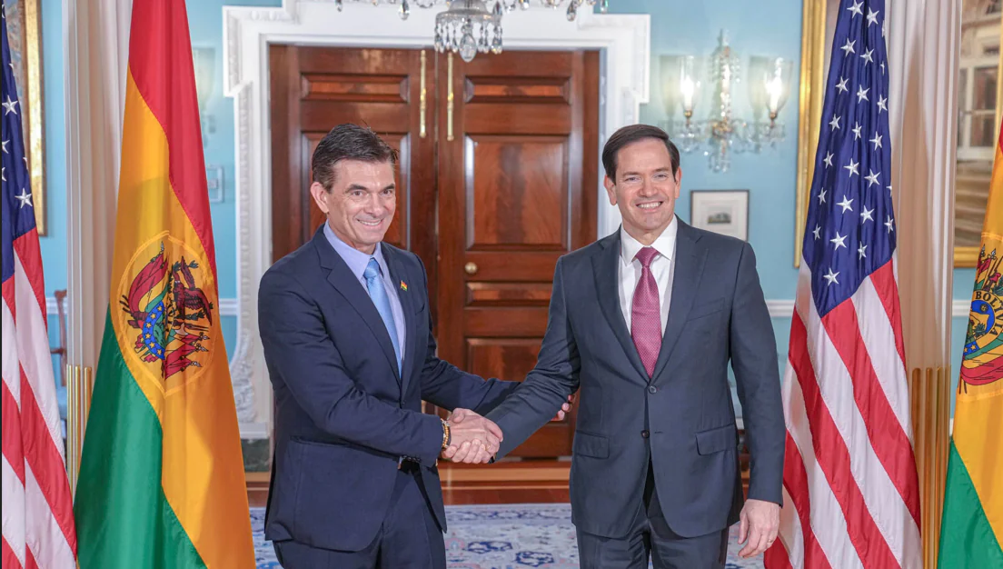 El presidente electo Rodrigo Paz y el secretario de Estado de EEUU, Marco Rubio. (Foto:
Tommy Pigott)