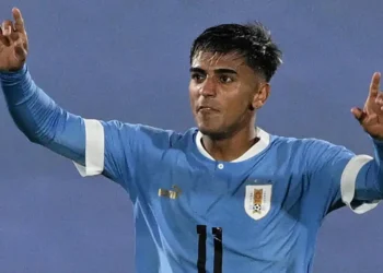 Facundo Torres, uno de los convocados en Uruguay para los amistosos de octubre en Malasia ante Dominicana y Uzbekistán. (FOTO: AFP)