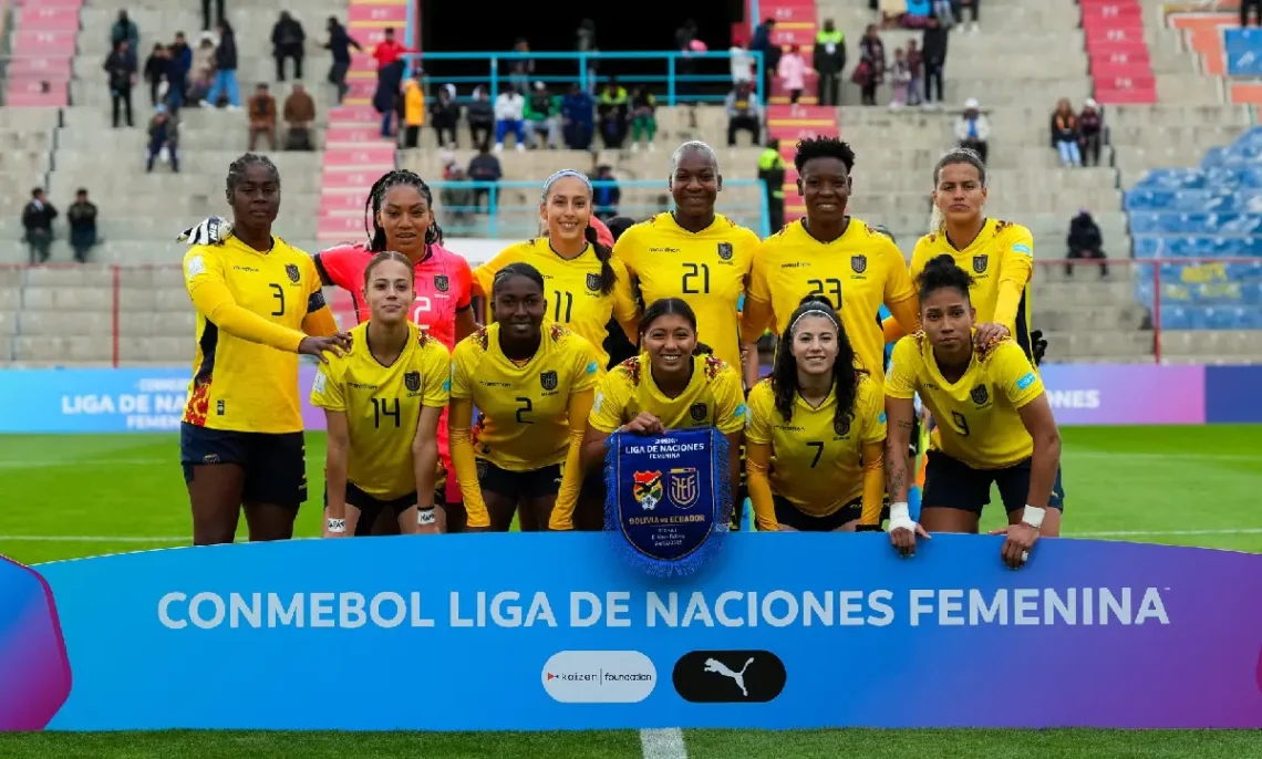 Seleccion Femenina de Ecuador en el estadio de Municipal de Villa Ingenio. (FOTO: La Tri)