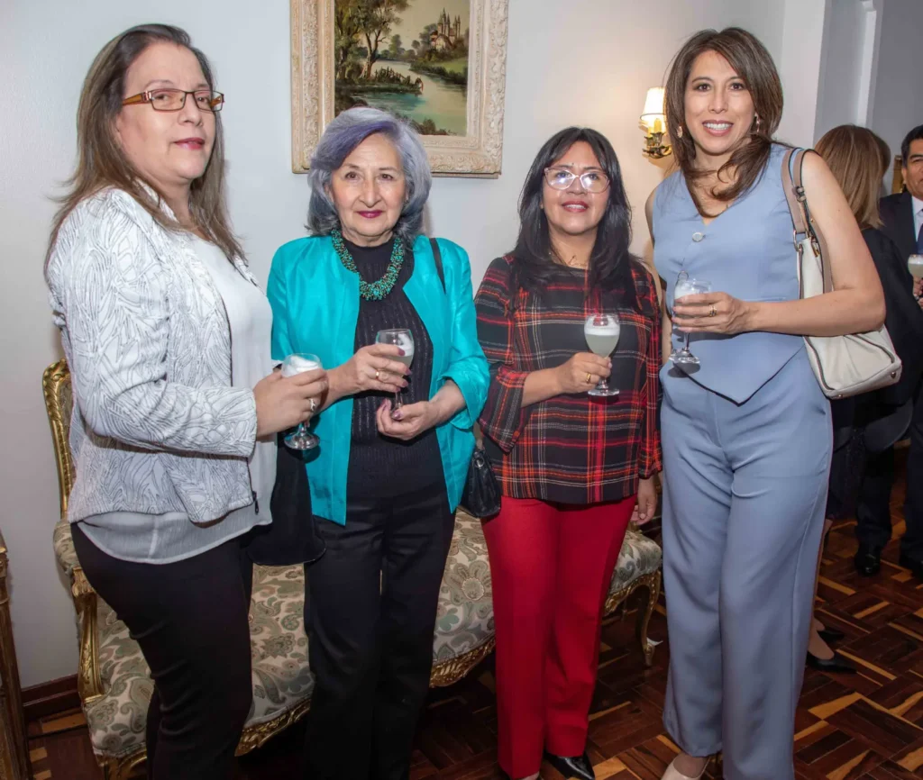 El diplomático Elvis Ojeda se despide de Bolivia