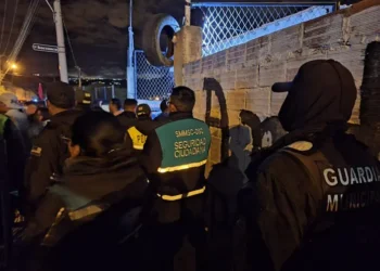 Personal policial y municipal realizó el control. Foto: AMUN.