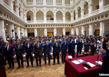 El presidente Paz posesiona a su gabinete de ministros. (Foto: El Sol de Pando)