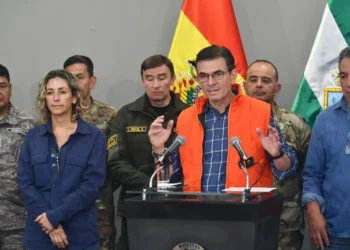 El presidente Rodrigo Paz dio la información en rueda de prensa. Foto: APG.