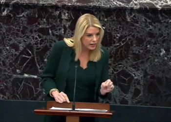 Pam Bondi dio detalles del operativo del FBI/AFP