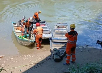 Rescatistas hallaron el cuerpo de un menor de edad arrastrado por un río en el Trópico de Cochabamba. FOTO: SAR Bolivia filial Cochabamba