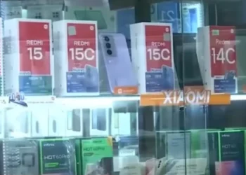 Una tienda que vende teléfonos celulares. Foto: Captura RRSS.