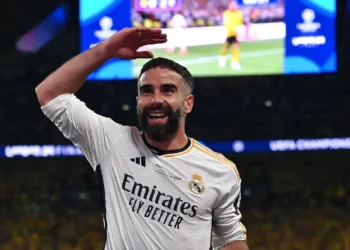 Dani Carvajal ahora pasará los próximos meses fuera de las canchas. (FOTO: AFP)