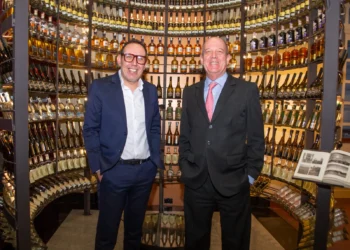 Marco Antonio Aliss y Carlos Chávez-Taffur Schmidt.