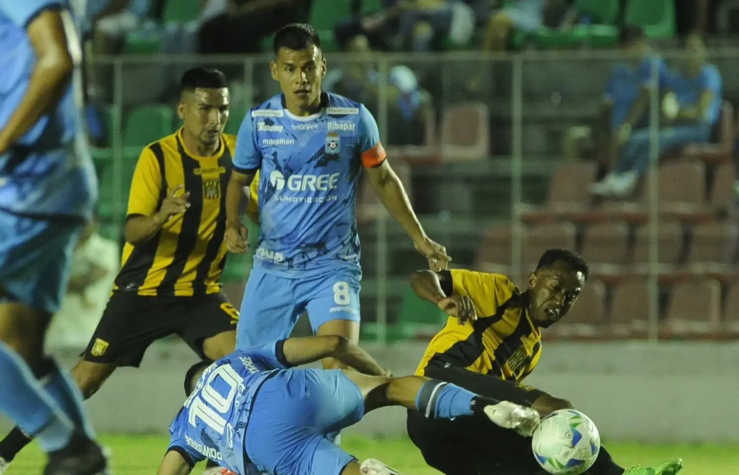 The Strongest y Blooming abren la final del Repechaje en Santa Cruz