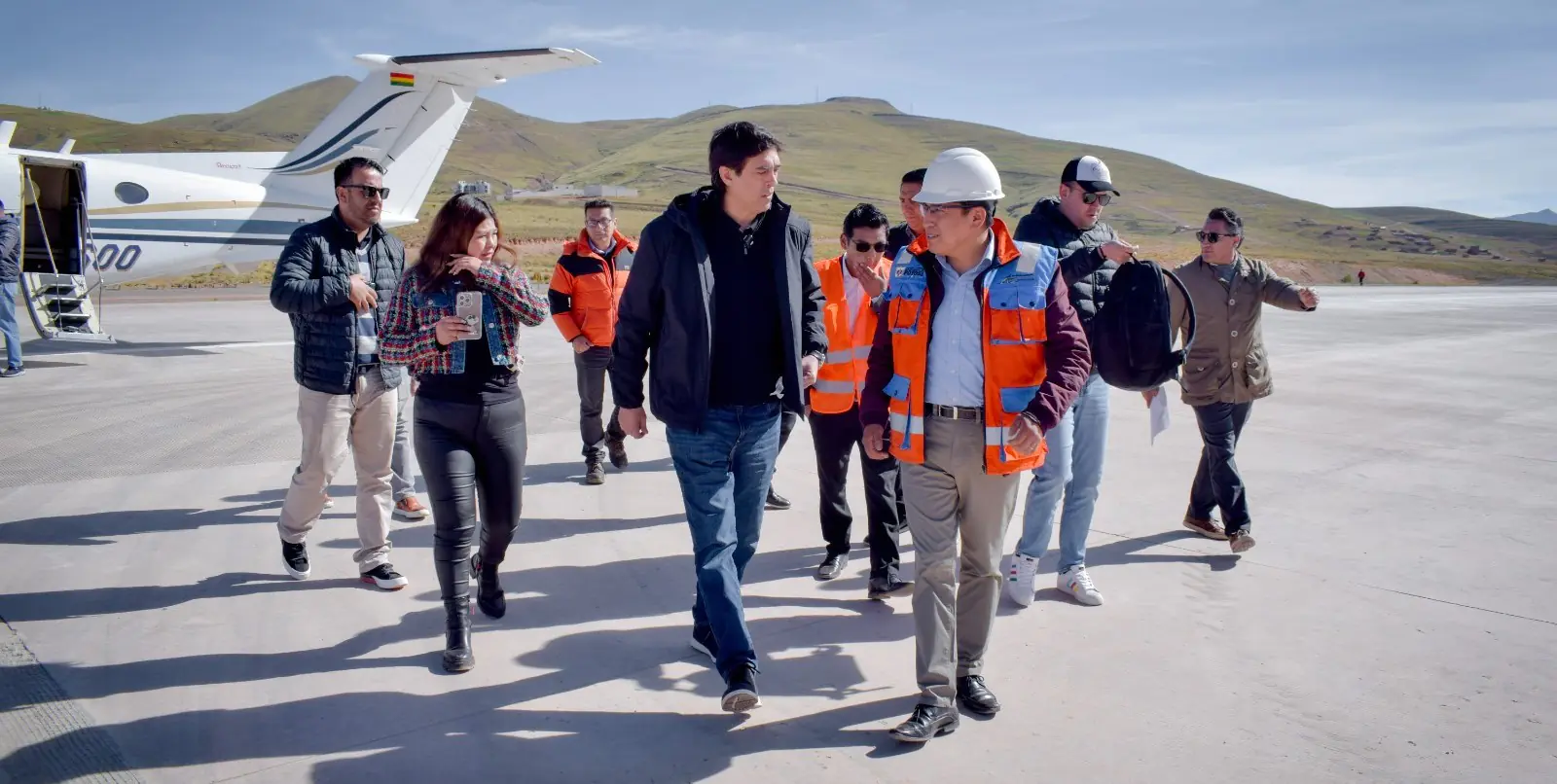 Bolivia firma acuerdos con Brasil y Chile en la política de cielos abiertos