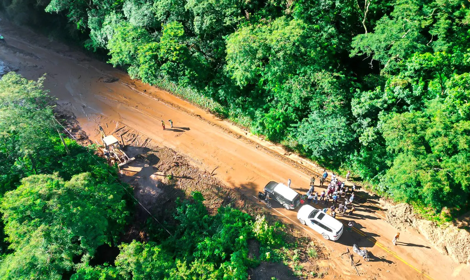 ABC amplía cierre del tramo La Angostura–Samaipata hasta el domingo por derrumbes