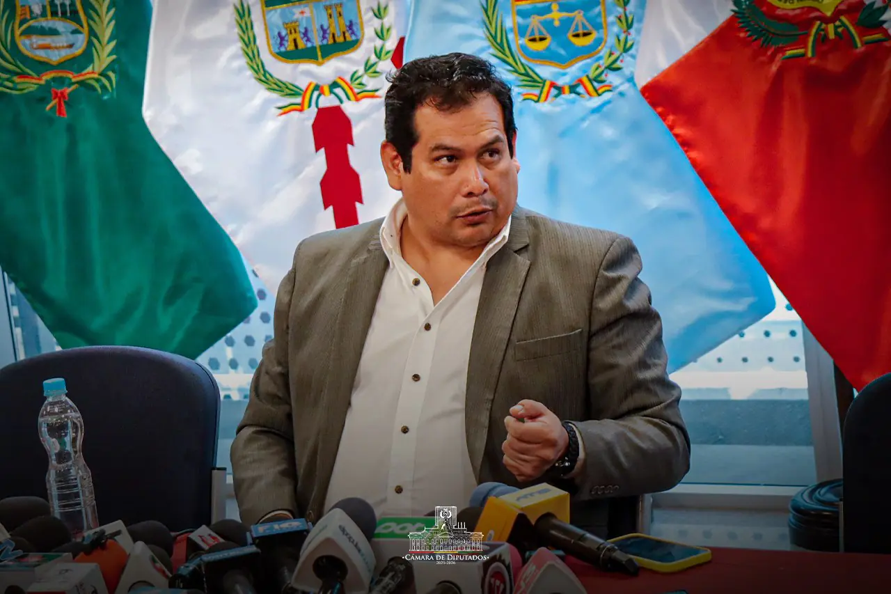 Presidente de Diputados reconoce debilidad del oficialismo para aprobar leyes