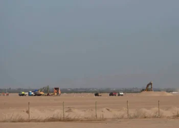 Maquinaria pesada comenzó a operar en la frontera/AFP