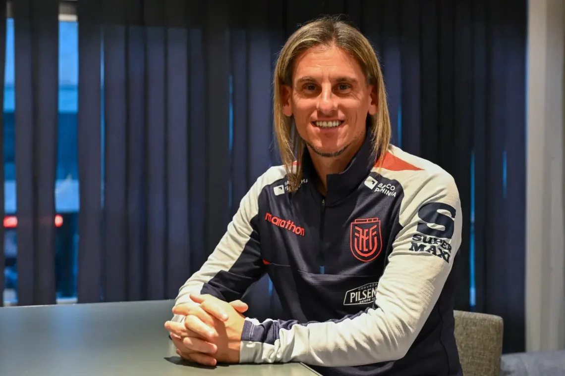 El técnico de la selección, el argentino Sebastián Beccacece (AFP)