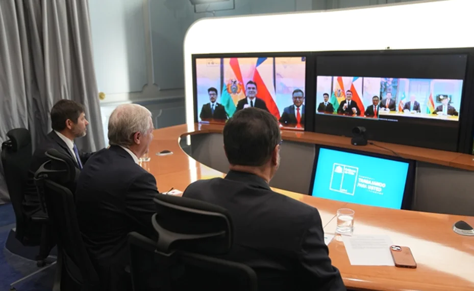 Kast se reúne con Paz para impulsar diálogo entre Chile y Bolivia