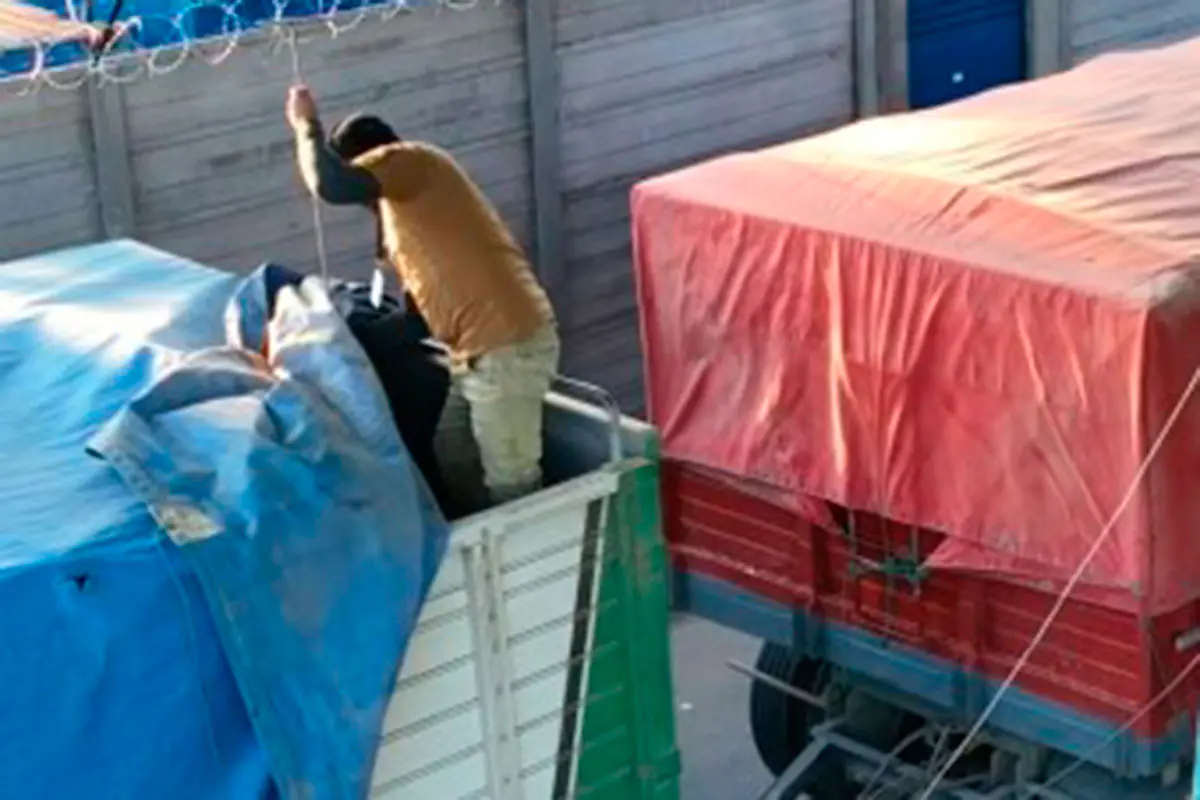 Aduana incauta mercadería de contrabando en Achica Arriba