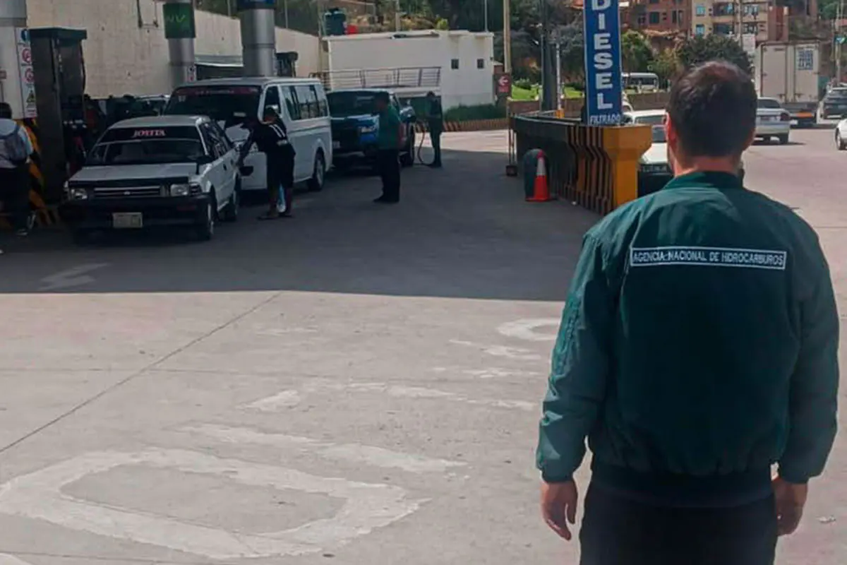 Detectan en Chuquisaca carguíos irregulares de casi 500.000 litros de gasolina en un mes