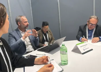 La delegación boliviana en Canadá. Foto: Ministerio de Minería
