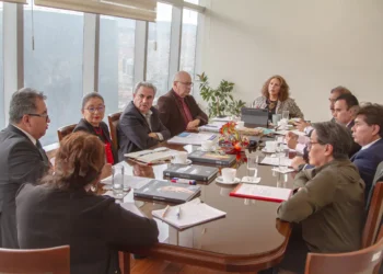 La reunión entre la ministra Yañez y presentantes hoteleros. Foto: Ministerio de Turismo Sostenible