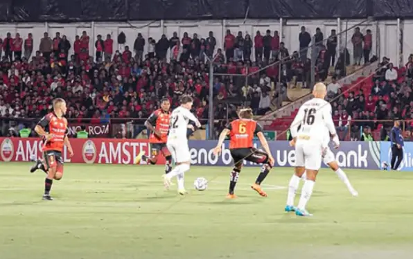 Santos cae en Ecuador por la Sudamericana y es último