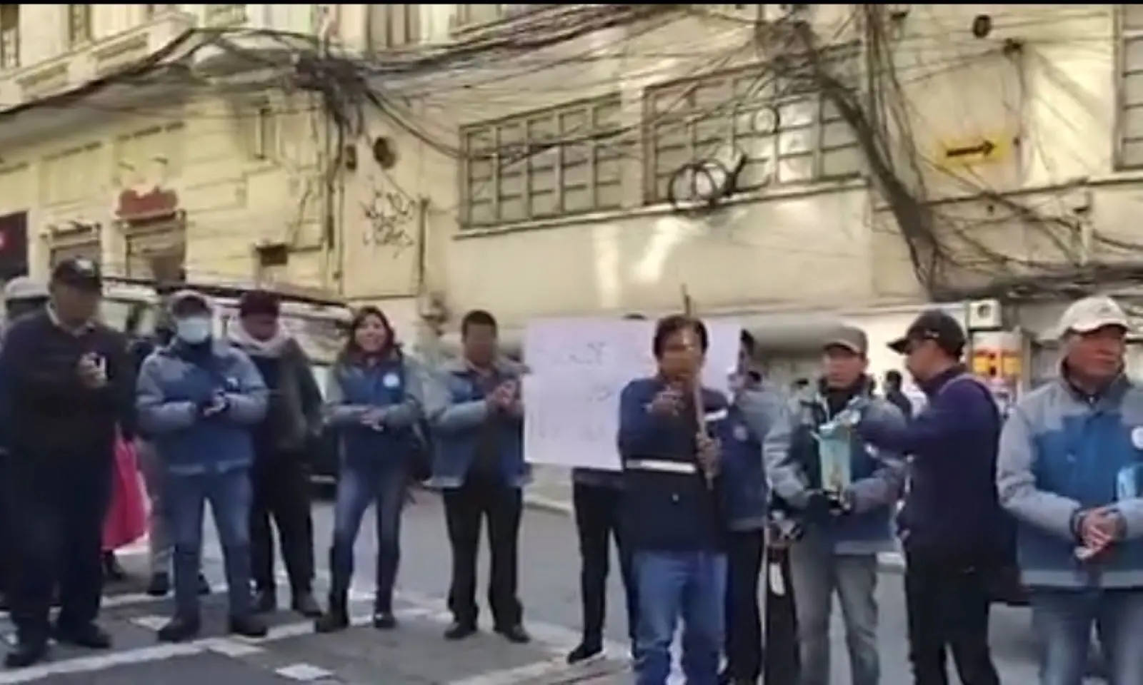 La Paz: Alcaldía rechaza protesta de empresarios y ratifica compromiso de pagos