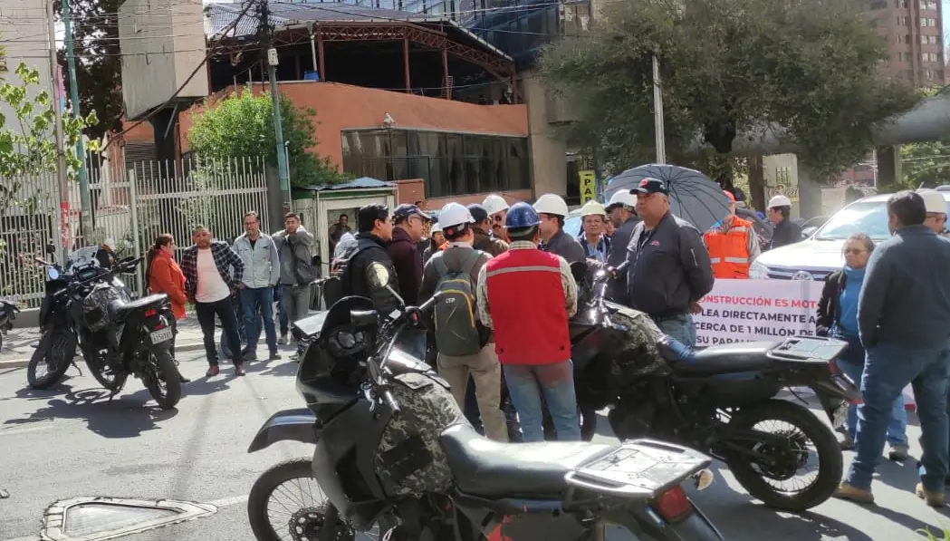 Constructoras denuncian deuda de Bs 11 millones de la Alcaldía de La Paz