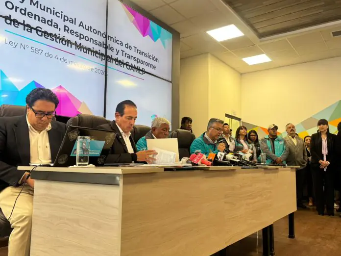 Alcaldía de La Paz defiende transparencia en la transición municipal