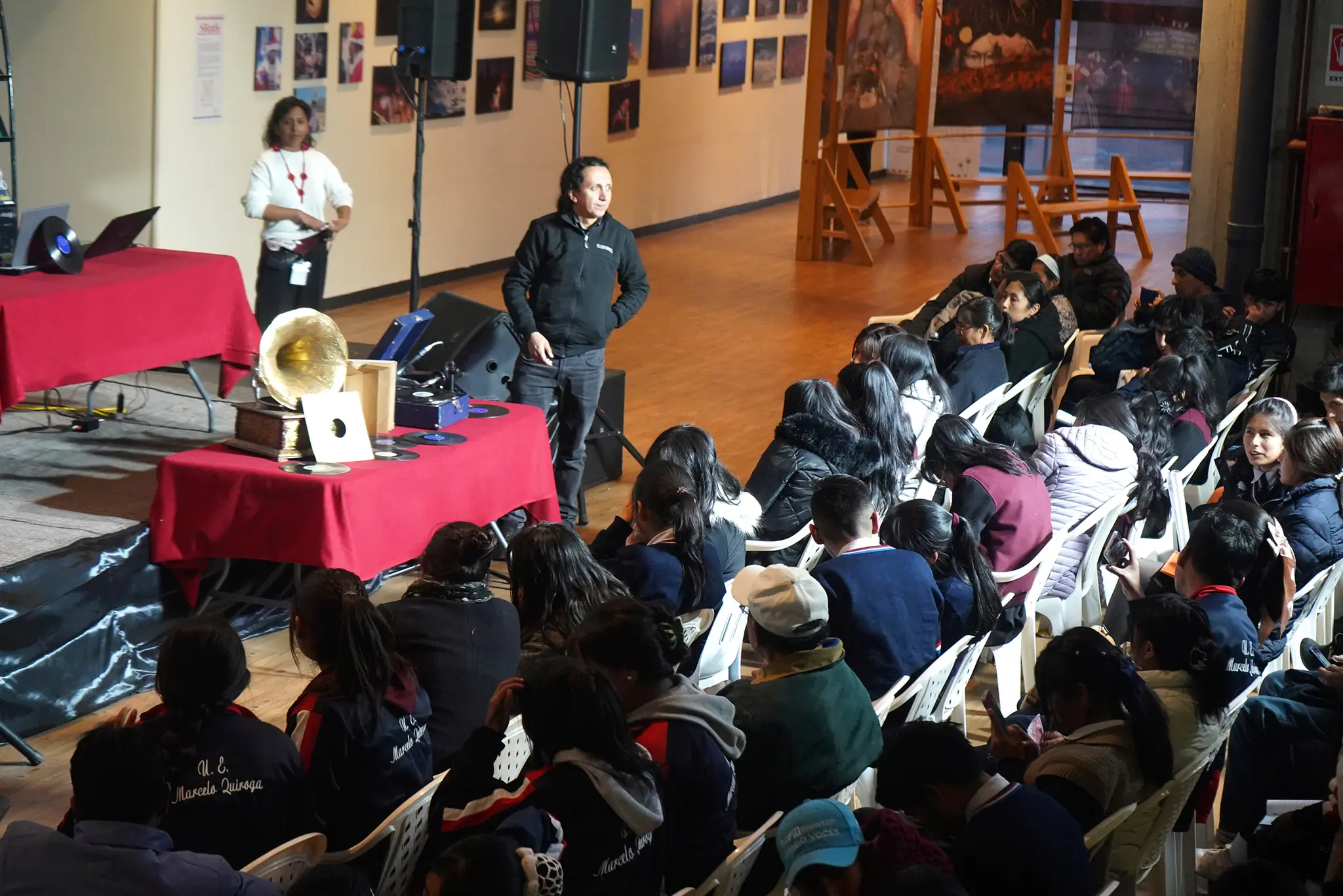 La FIL El Alto entra en su recta final con más de 100 actividades