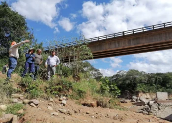 Inspección técnica del tramo La Angostura–Bermejo.
Foto ABC