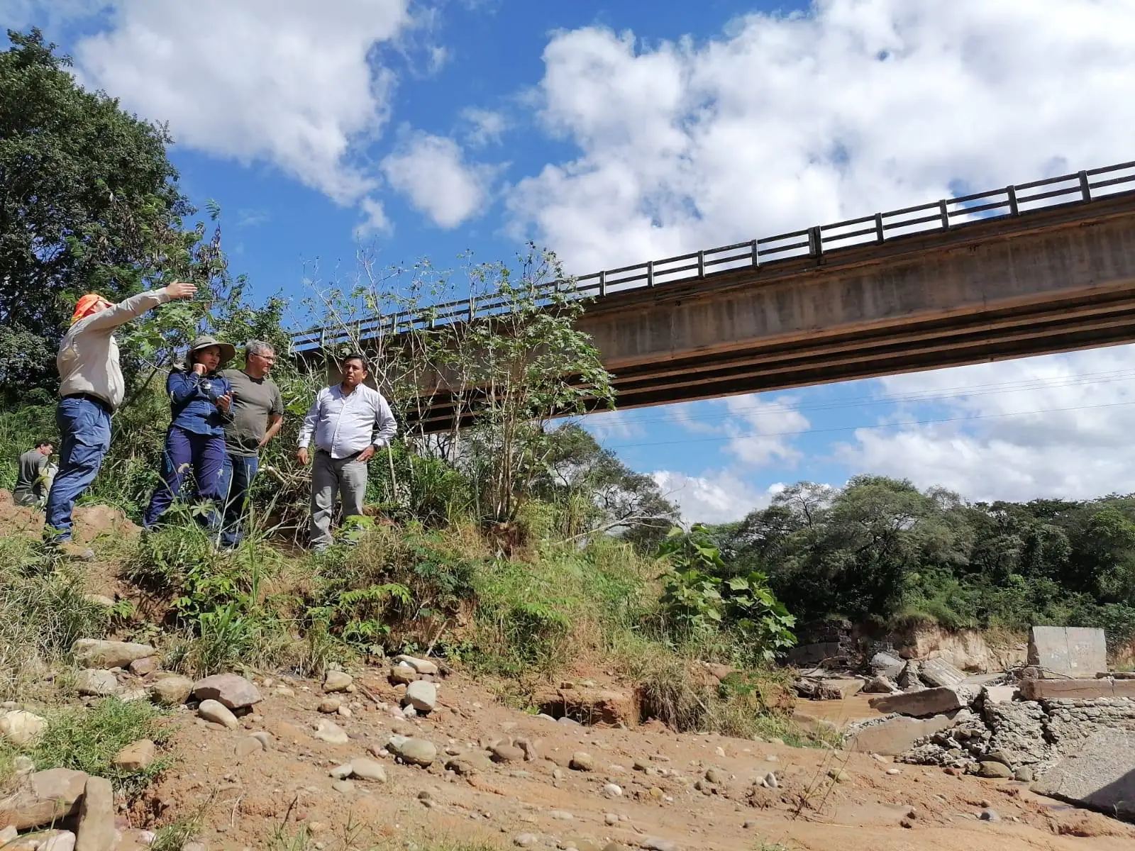 Inspección técnica del tramo La Angostura–Bermejo.
Foto ABC