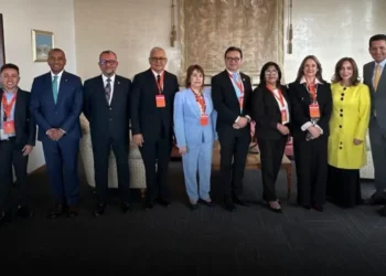 Representantes de los poderes judiciales de Bolivia, Ecuador, Perú y Uruguay, ALADI, OIT, y de la Comunidad Andina. (Foto: AJN)