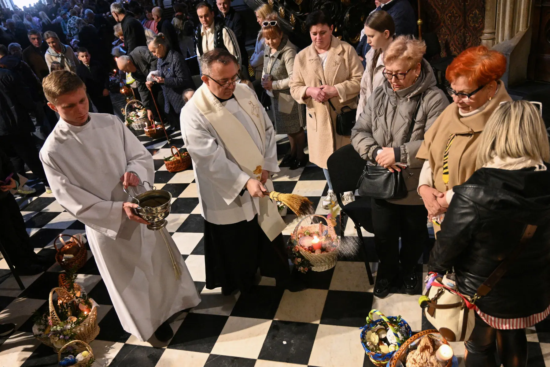 Putin anuncia cese el fuego con Ucrania por la Pascua ortodoxa