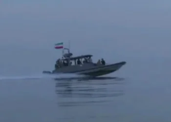 Las lanchas iraníes están en la mira/AFP