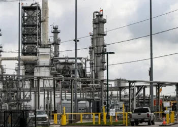 El bloqueo del estrecho de Ormuz afecta a las petroleras/AFP