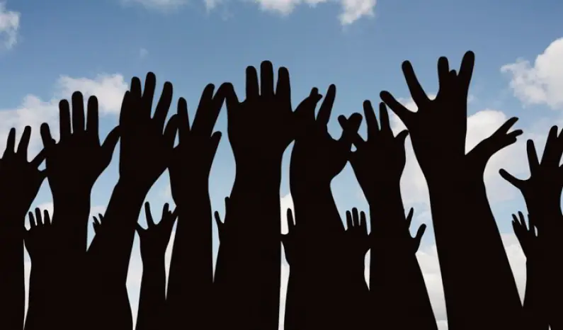 Crisis de representación y derecho a la información