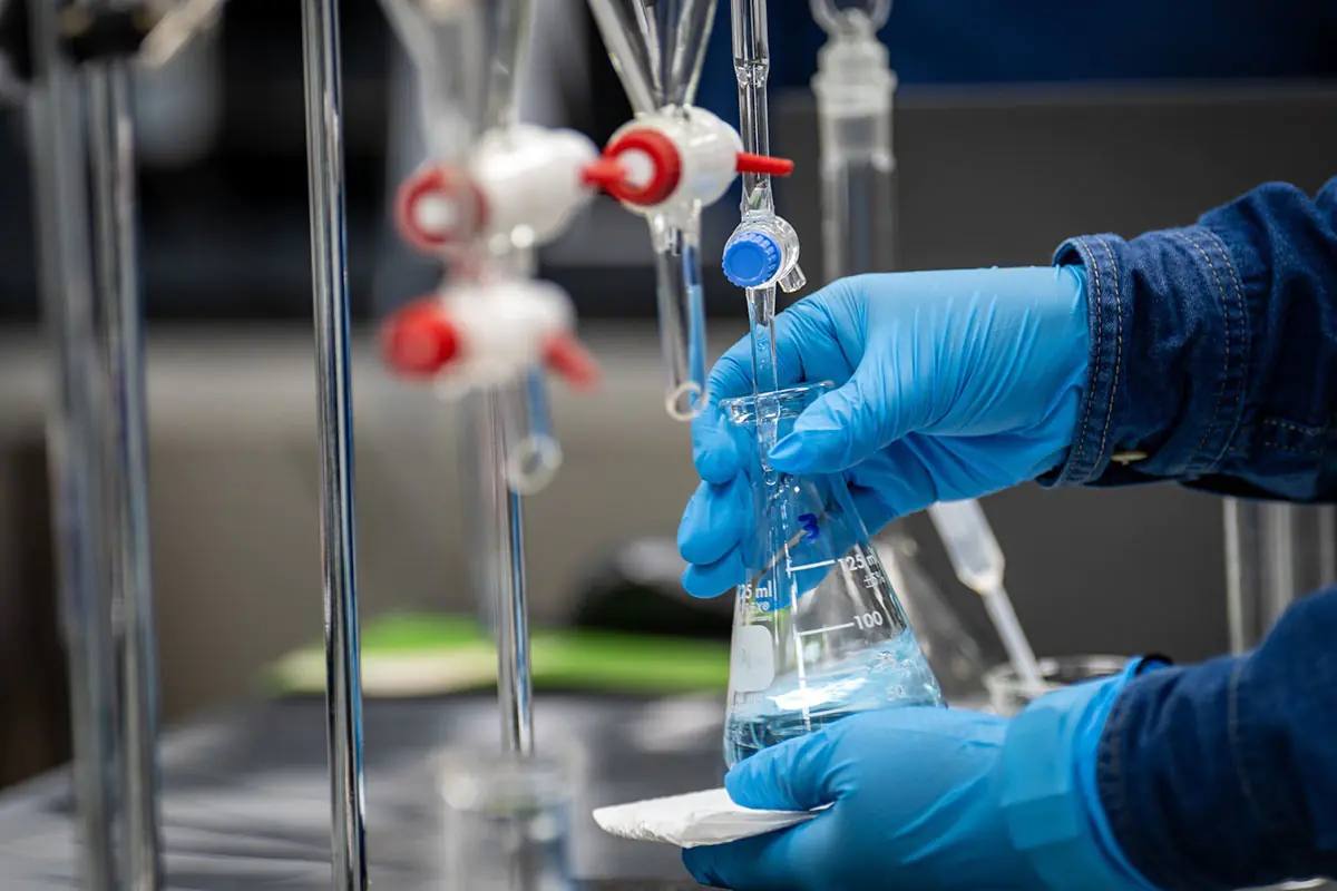 YPFB refuerza control de calidad de combustibles en laboratorio de Villa Montes