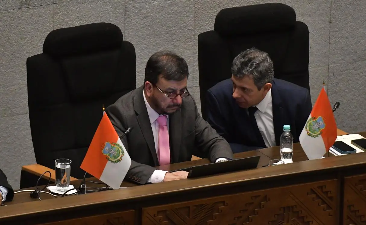 Yarhui cuestiona a Medinaceli: ‘Vino después de dos meses’