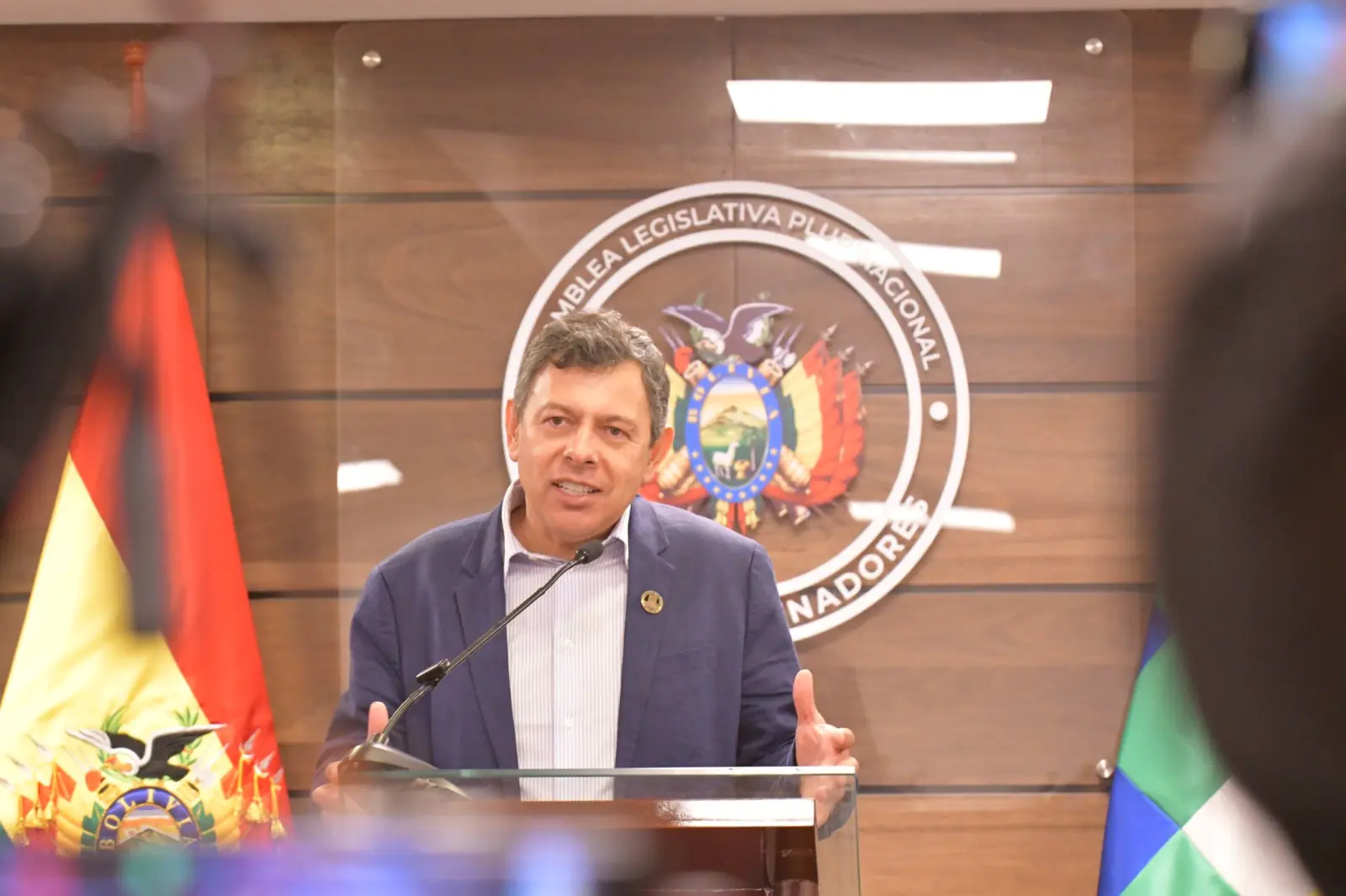 Senado urge normas para garantizar procedimientos claros en censura