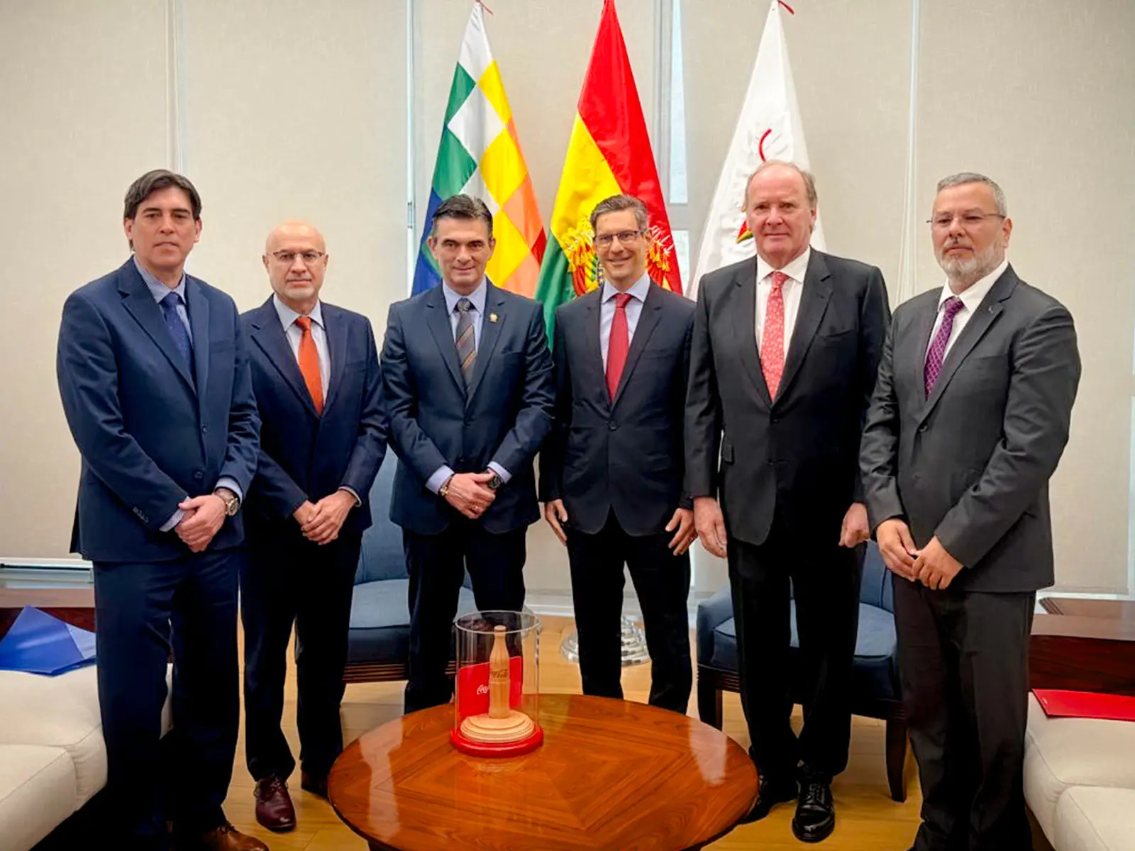 El encuentro entre autoridades de Estado y representantes de Coca-Cola